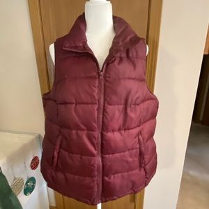Women's Burgundy Puffer Vest
